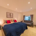 St Johns Road Apartments Perfect Location